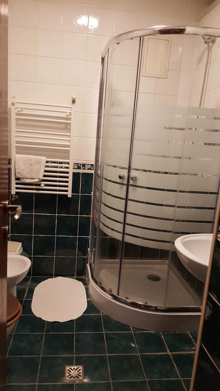 Hospitality Centrum- River Bukareszt Zewnętrze zdjęcie